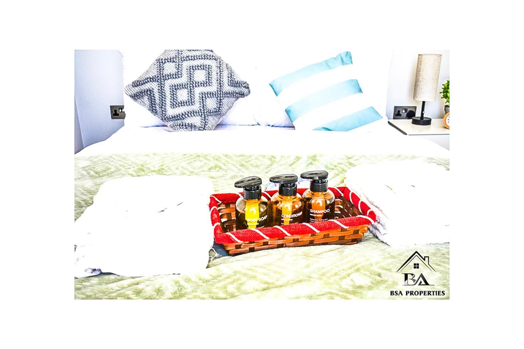 City Centre Apartment Close To Ascot & Legoland Sleep Upto 4 Guests - Parking On Request! Bracknell Ngoại thất bức ảnh